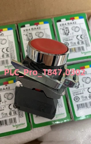 XB4BA42 1PCS   Schneider XB4-BA42 Red button Fast delivery