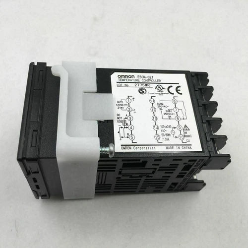 1PC  Temperature Controller 100-240V   E5CN-Q2T
