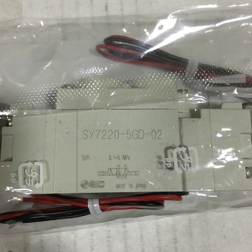 1 pcs SMC SY7220-5GD-02 solenoid valve