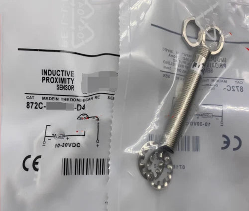 1pcs For  Proximity switch sensor   872C-M12NP18-D4
