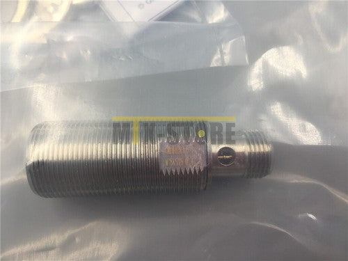 1pc  Omron   E2A-M18KS08-M1-B1 Proximity sensor 12-24VDC