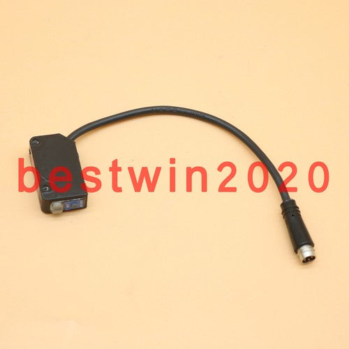 1PC  keyence photoelectric sensor PZ-V12 in box Fast Shipping