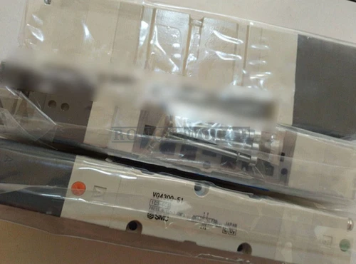 1PC  VQ4300-51  solenoid valve