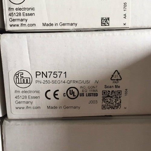For IFM PN7571  pressure sensors Free Shipping