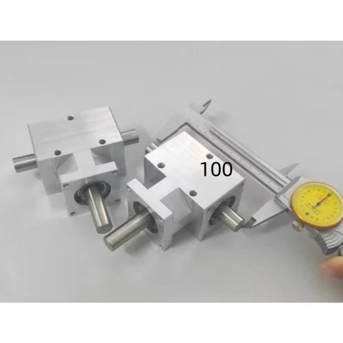 1PC 1:1 90° Commutator Right Angle Transmission Reversing Helical Bevel Gearbox