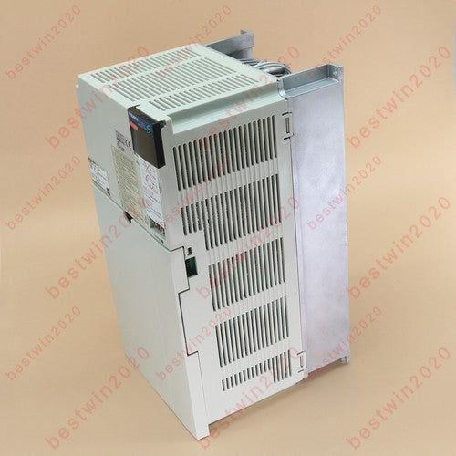 1pcs  Mitsubishi MR-J2S-700B4 AC servo drive in box  SHIP