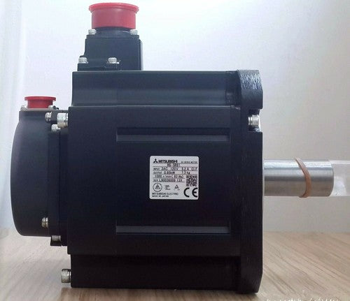 ONE  Mitsubishi IN BOX HG-SR81 HGSR81 AC SERVO MOTOR free shipping