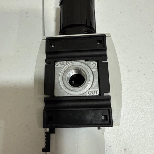 1PC  R412006201