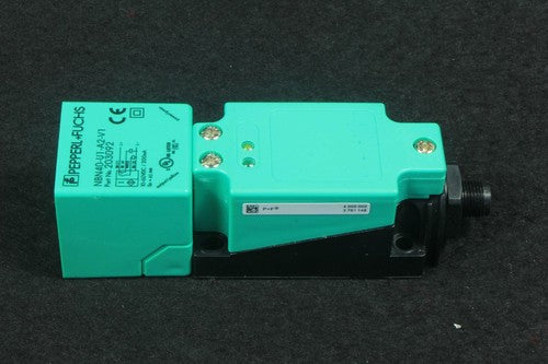 1PCS  Pepperl+Fuchs NBN40-U4-A2-V1 Proximity switch