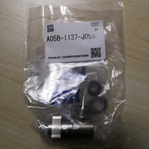 1PC For  Robot Connector Plug   A05B-1137-J058 A05B1137J058