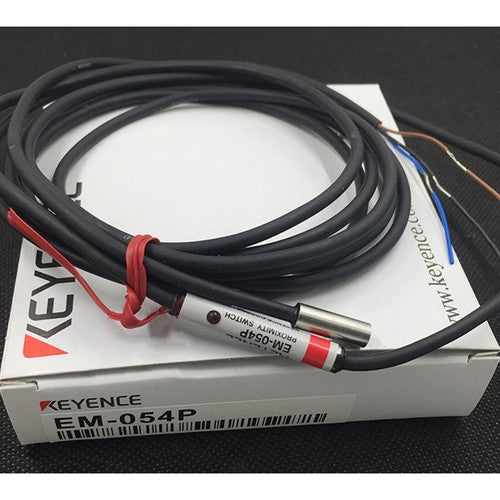ONE  keyence in box EM-054P Proximity Sensor EM-054P spot stock