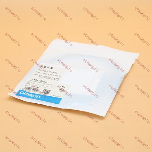 1pc OMRON  Photoelectric Switch Fiber Unit E32-D32L 2M Free SHIP