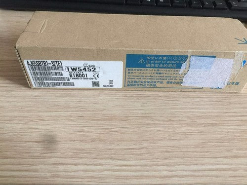 Mitsubishi In Box PLC output module AJ65SBTB1-32TE1 One year warranty