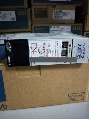 Mitsubishi IN BOX AC Servo Driver MR-J2-20C MR-J2-20C One year warranty