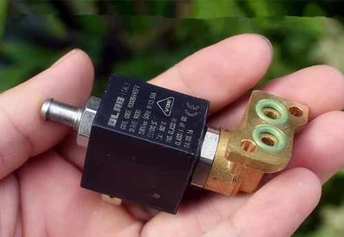 1pc  230V 12.5W 3PIN Full Metal 2/3 ways  SERIE 9000 SOLENOID VALVE