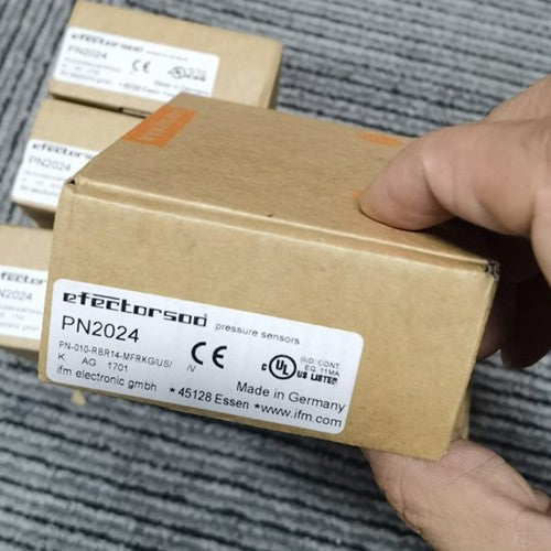 For IFM PN2024  Pressure Sensor Free Shipping