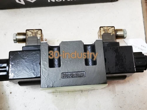 1PCS   For Solenoid valve SWH-G03-C2-A240-20 SWH-G03-C2 SWH-G03-C2-A220-20