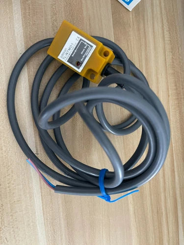 1PC  Omron TL-N7MD1 Proximity Switch Free Shipping TLN7MD1 #P