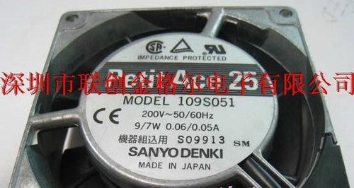 1 pcs SANYO Fan 109S051 AC200V 80*80*25MM cooling fan Aluminium frame