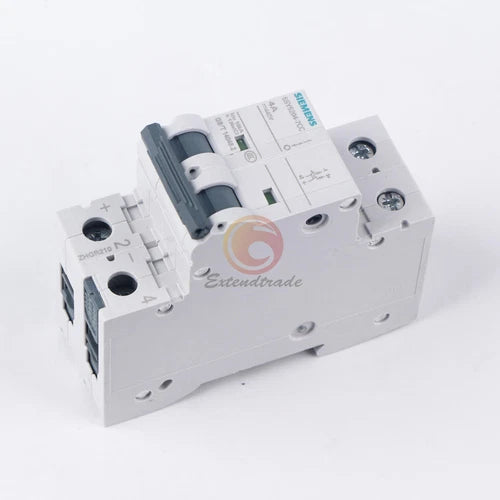 1PC  Circuit Breaker   5SY5204-7CC 2P 4A