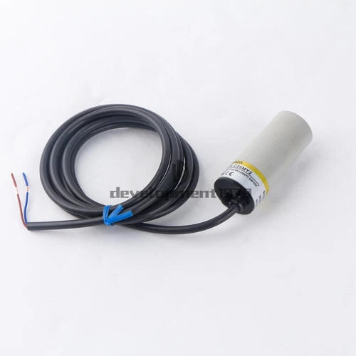 1PC  Proximity switch E2K-C25MY2