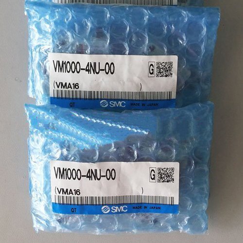 one  SMC VM1000-4NU-00 VM1000-4NU-00 Switch Free shipping