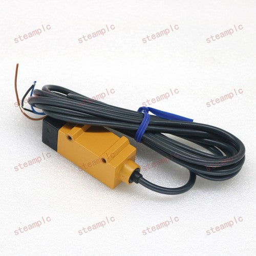 Omron  E3S-RS30B4-30 PLC Photoelectric Sensor Quality Guarantee
