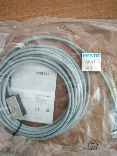 1 PCS FESTO SME-1-LED-24-K5-B 151672 Proximity switch