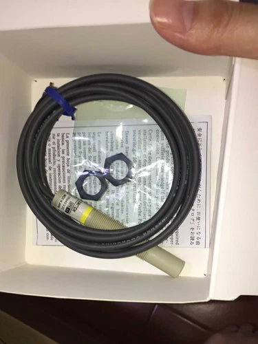 1PC    Proximity Switch Sensor E2KX4ME1 E2K-X4ME1