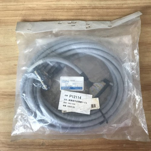 1PC OMRON  XW2Z-500B XW2Z-500B CABLE 5M free shipping