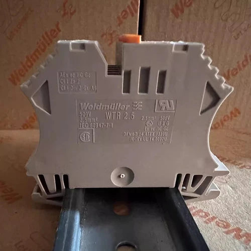 100pcs  Terminal switch type   WTR 2.5 1855610000