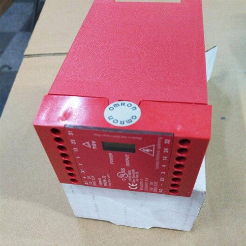1PC OMRON  D40B-J2 D40B-J2 Safety Relay FAST SHIP