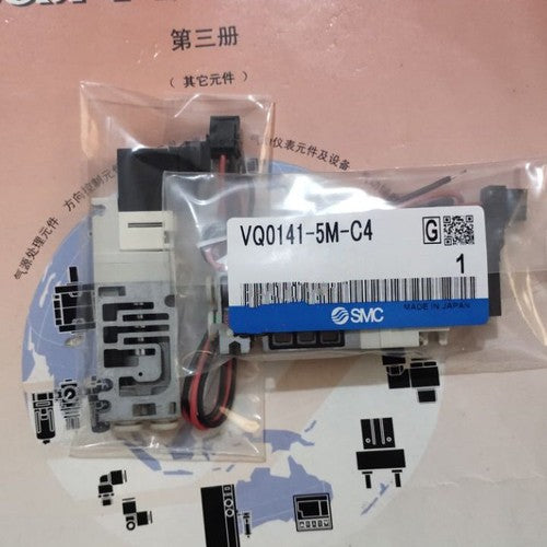 ONE  SMC solenoid valve VQ0141-5M-C4 Free shipping