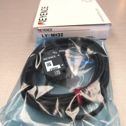 KEYENCE LV-NH32 Laser Sensor