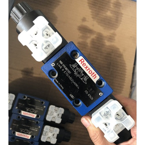 1PC  4WE6E70/HG24N9K4 R901087087 Rexroth Solenoid valve Fast Delivery