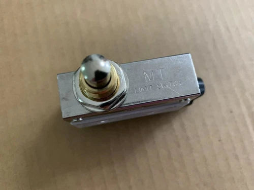 1PC  One  Limit Switch  AZ7310
