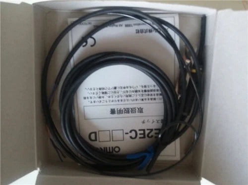 Qty:1pc E2ECCR8D2 E2EC-CR8D2 Photoelectric Sensor