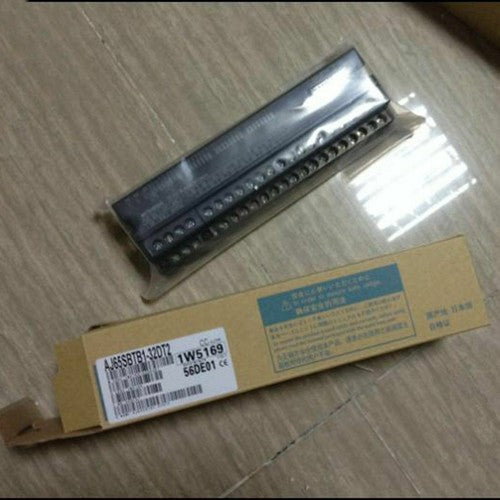 1PC  Mitsubishi PLC AJ65SBTB1-32DT2 module free shipping