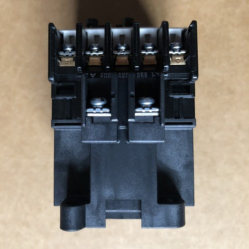One  Magnetic Contactor For FUJI SC-05 220V Free Shipping