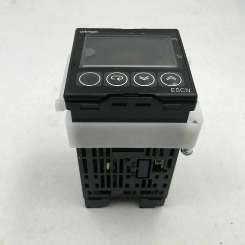 1PC  Temperature Controller 100-240V   E5CN-Q2T