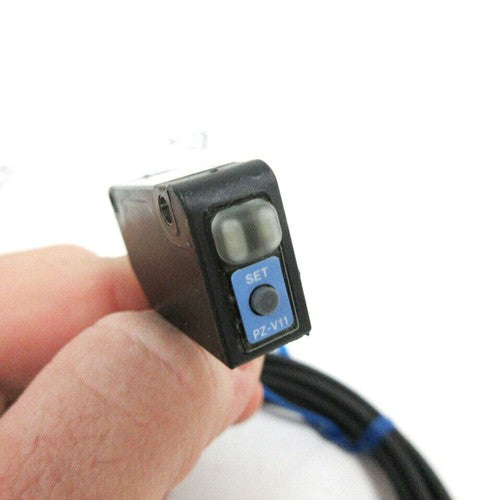KEYENCE PZ-V11 Photoelectric Sensor KD