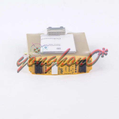 1PC  PNOZ mo4p Safety Relay  773536