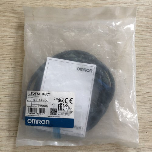 1PCS OMRON  Proximity Switch E2EM-X8C1 E2EMX8C1 Free Shipping
