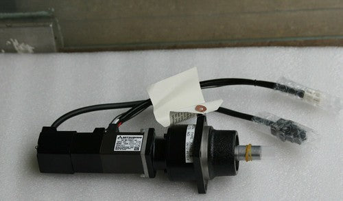 1PC  Mitsubishi Servo Motor HC-MF13BG1-UE 1 year warranty
