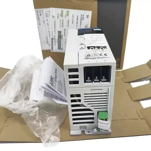 MR-J2S-100A-EG011 1PCS  Sealed Mitsubishi Servo Drive MRJ2S100AEG011