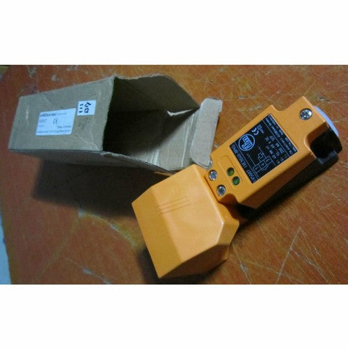 For IFM EFECTOR IV5007  INDUCTIVE PROXIMITY SENSOR Free Shipping