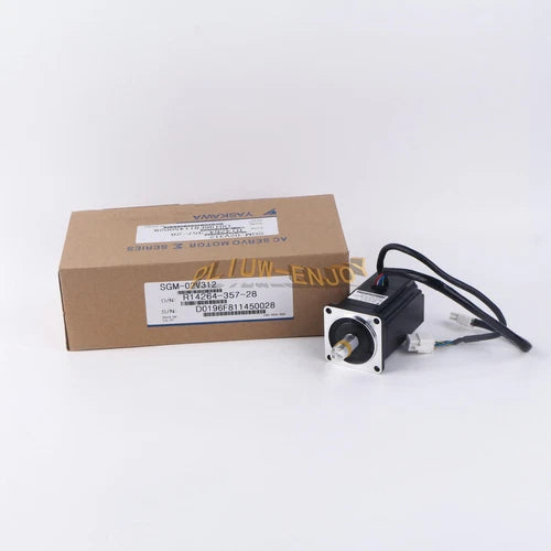 1PCS  SGM-02V312   AC SERVO MOTOR