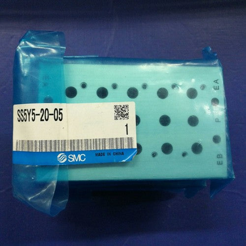 one  SMC SS5Y5-20-05 Solenoid valve base manifold Free shipping