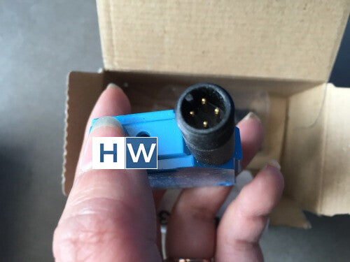 SICK WTB12-3P2431 Small Photoelectric Sensors ,PNP, Kd