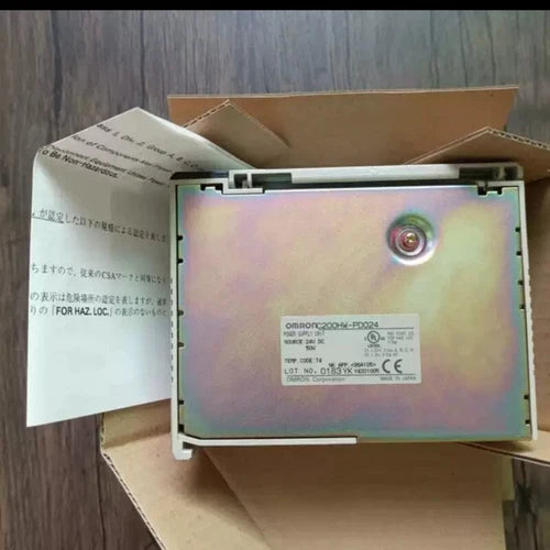 C200HW-PD024  Omron C200HW-PD024 PLC Module